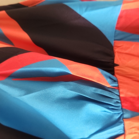 Orange, Blue, and Black SHEIN Curve 1XL Sleeveless Maxi Dress. - Picture 2 of 5